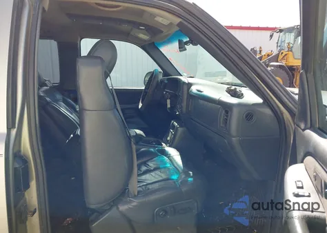 2001 Chevrolet Silverado 2500Hd Lt z USA, uszkodzony, nr VIN 1GCHK29UX1E313785